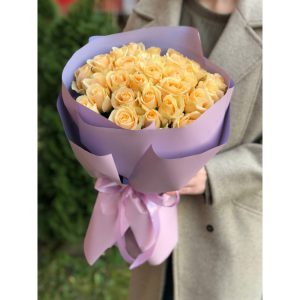 Букет из 31 розы «Мираж»