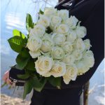 Букет «Вуаль» из 25 белых роз