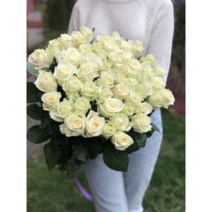 Букет из 51 розы Аваланж