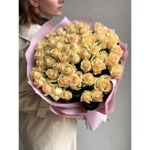 Букет из 51 розы Пич Аваланж