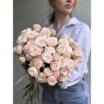 Букет «Ясна» из 11 кустовых роз